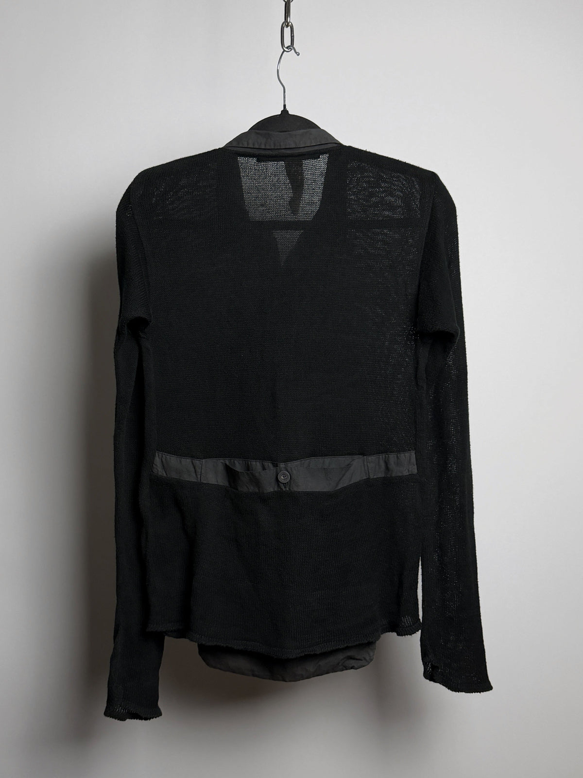 Reverse, with the back pocket
