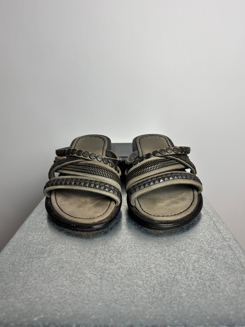 alfredoBANNISTER Grey Studded Leather Sandals