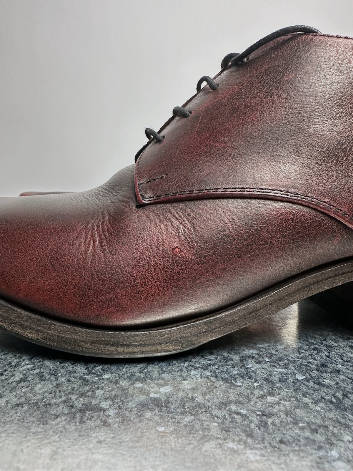 Upper close, crackled patina