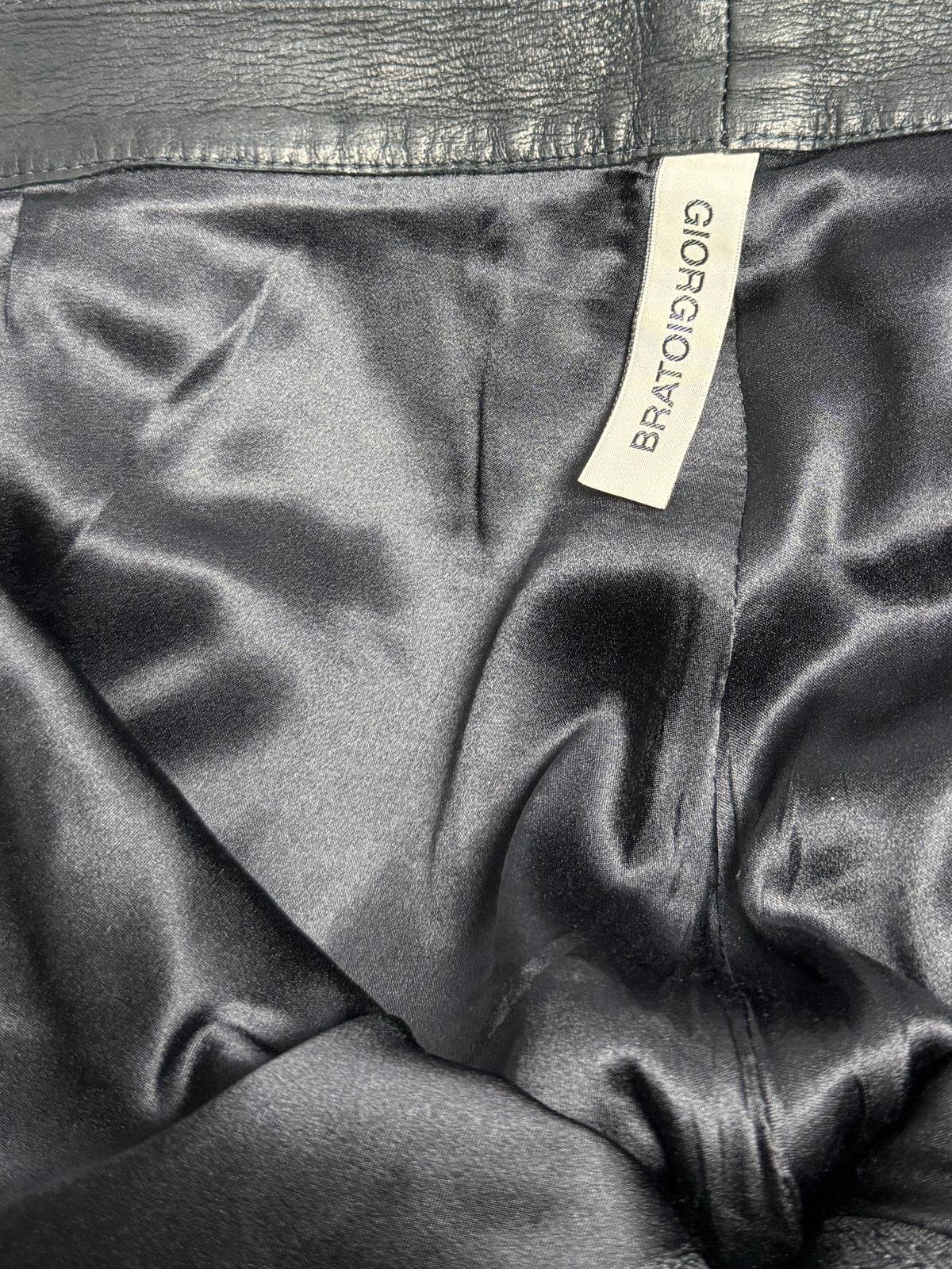Silk lining and woven label
