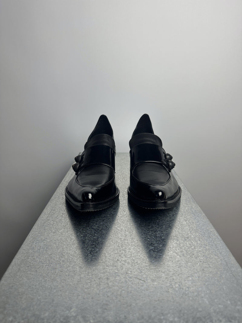Giftur Crump Skull Button Patent Loafers