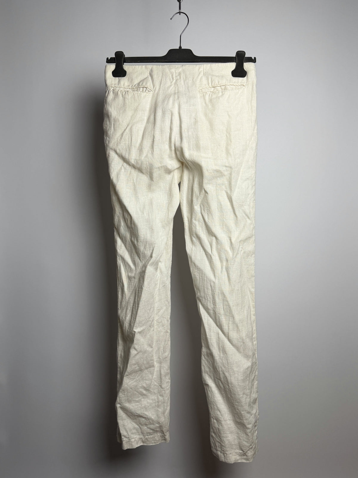 Front, braces tucked