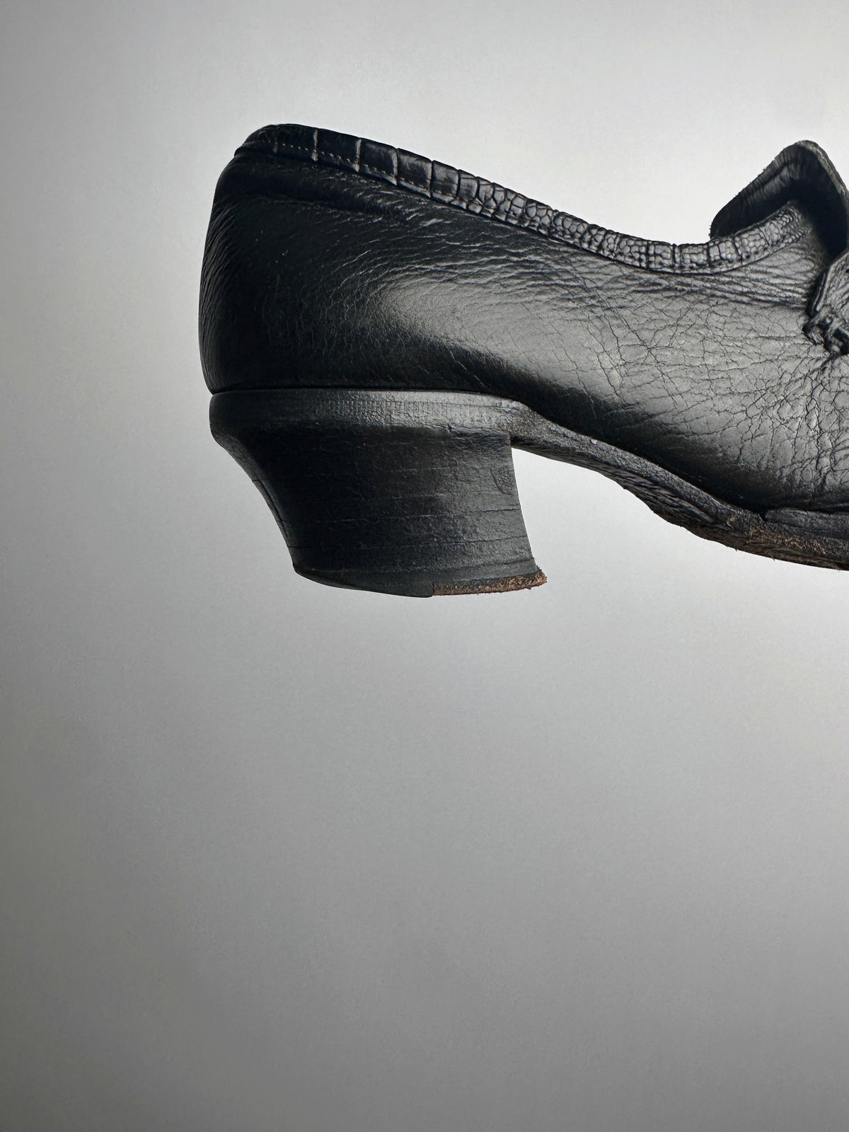 Underslung Cuban heel II