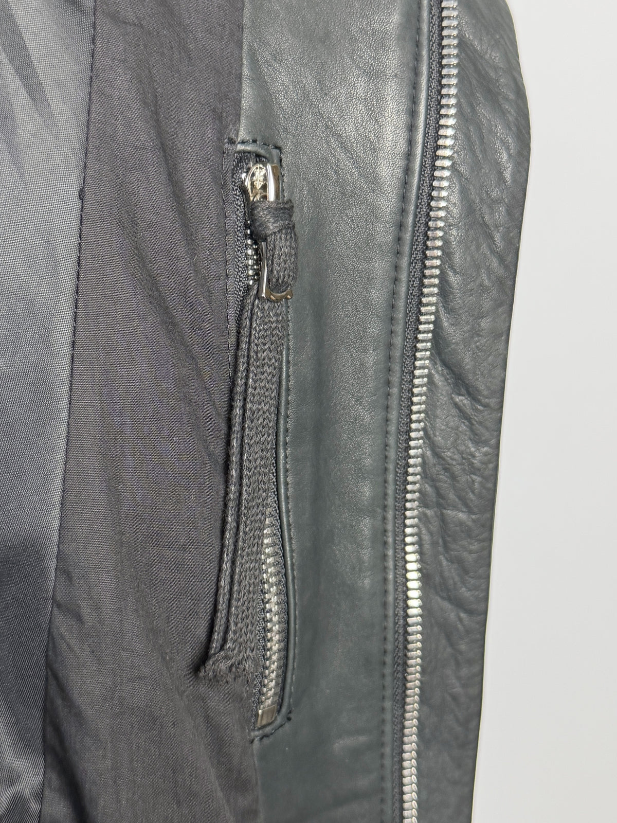 Interior zipped pocket