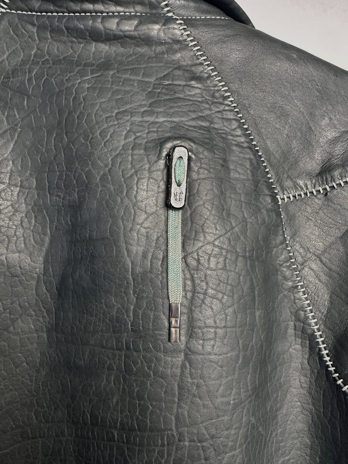 Back zip detail