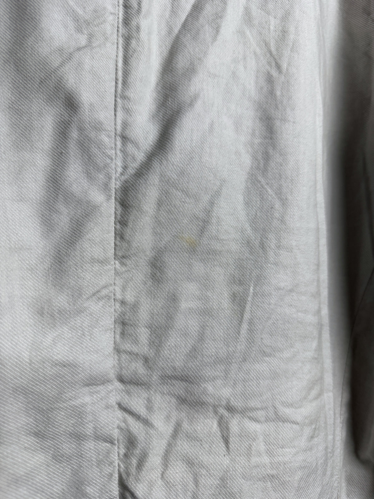 Cloth close, faint mark
