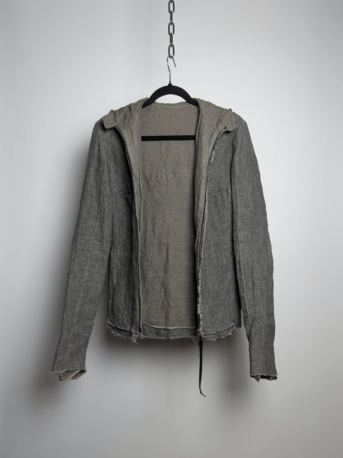 Open, taupe linen inner layer