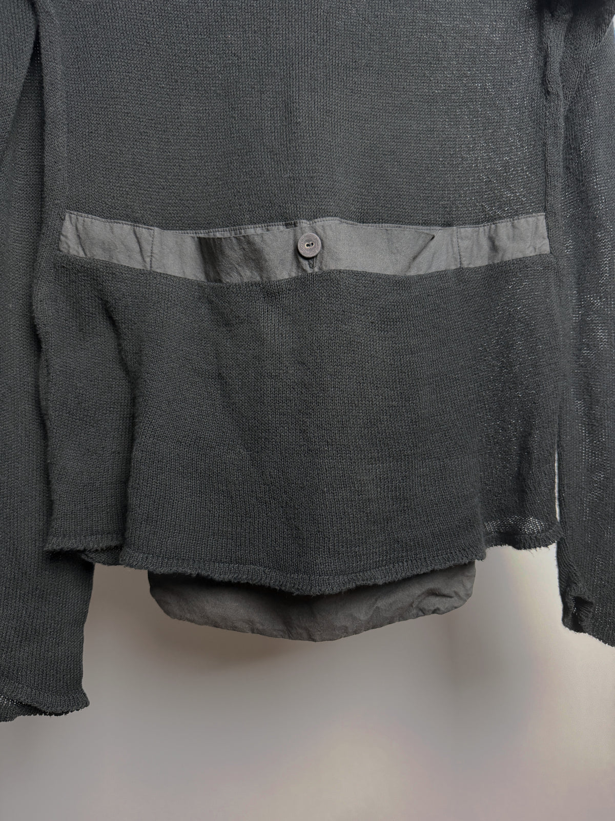Back pocket, close