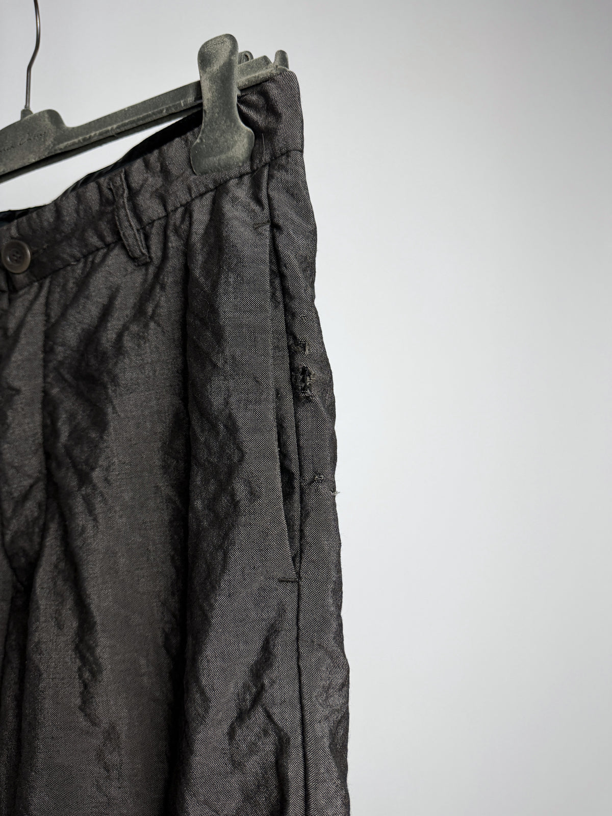 Raw hem and crinkle